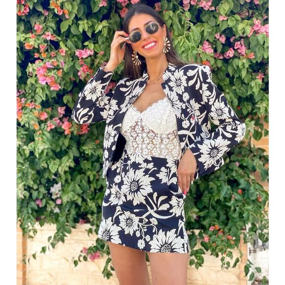 ZARA Floral Jacquard Blazer NWT | Black White Textured Jacket - Picture 11 of 16